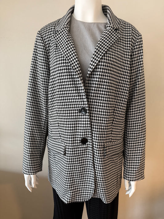 Houndstooth blazer