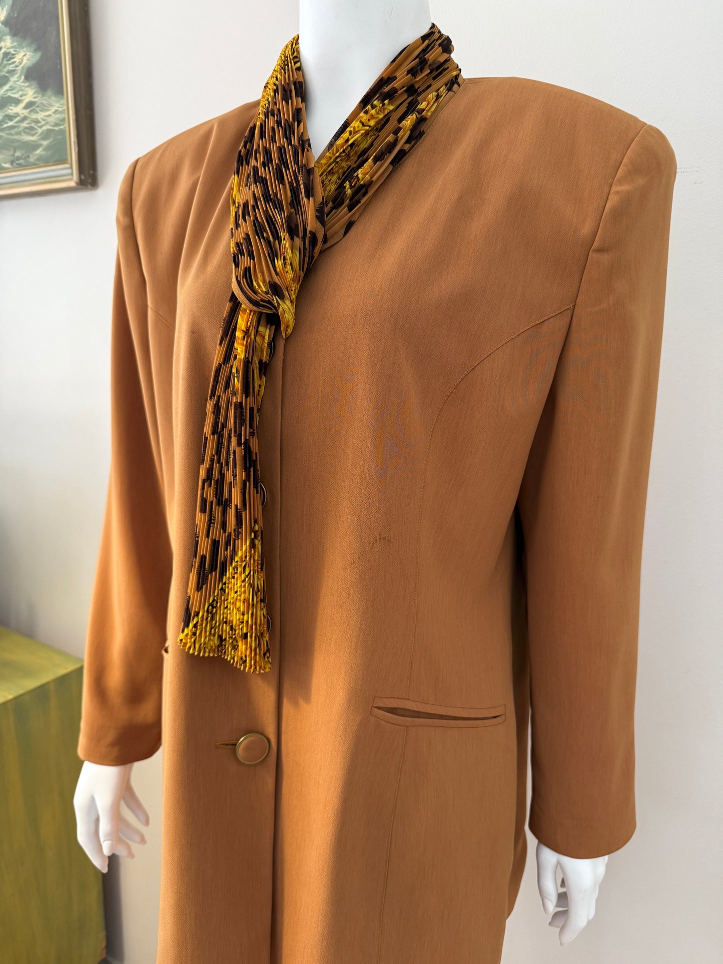 Vintage mustard blazer with necktie