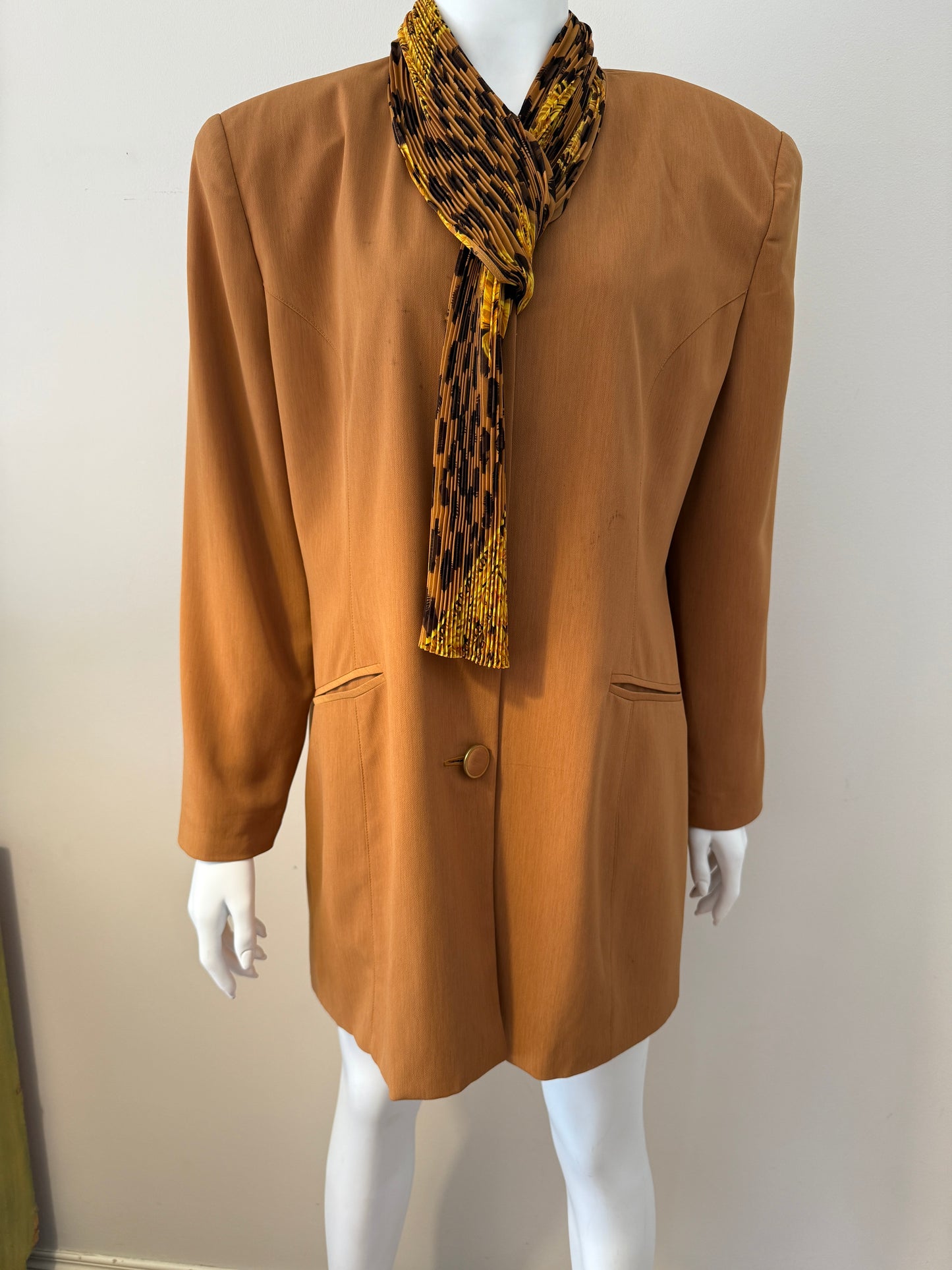 Vintage mustard blazer with necktie