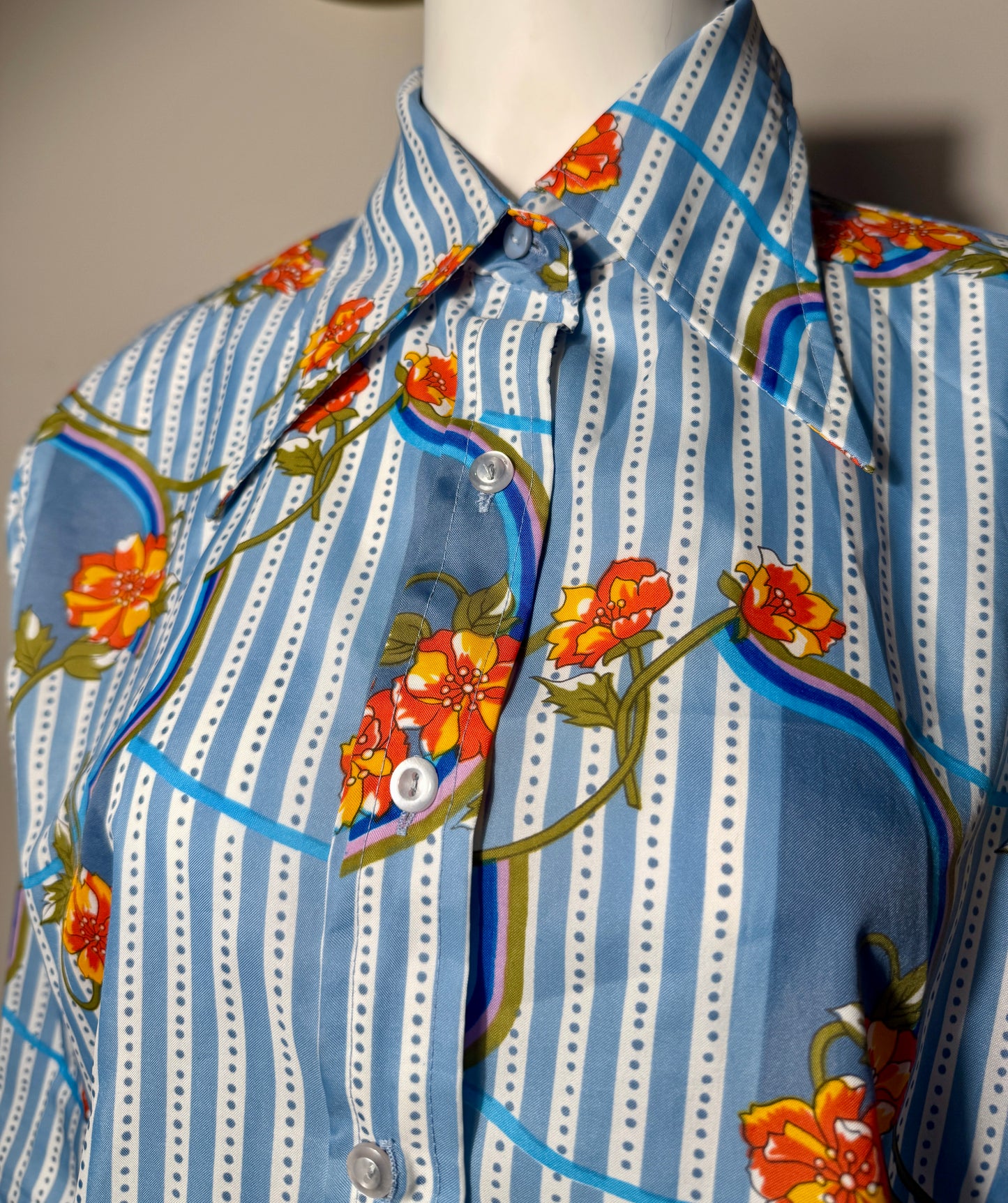 1970s Vintage Floral Blouse